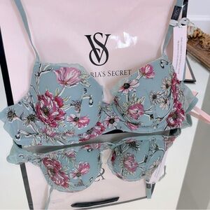 Victoria’s Secret Dream Angels Floral Lace Demi Bra